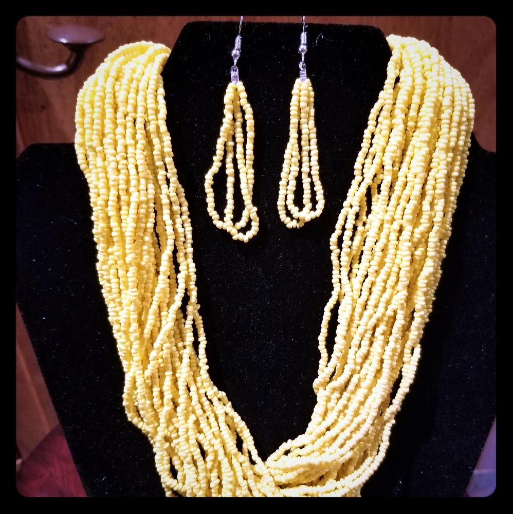 New Yellow sea beaded necklace and earrings